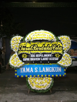 Papan Bunga Duka di Baktiraja